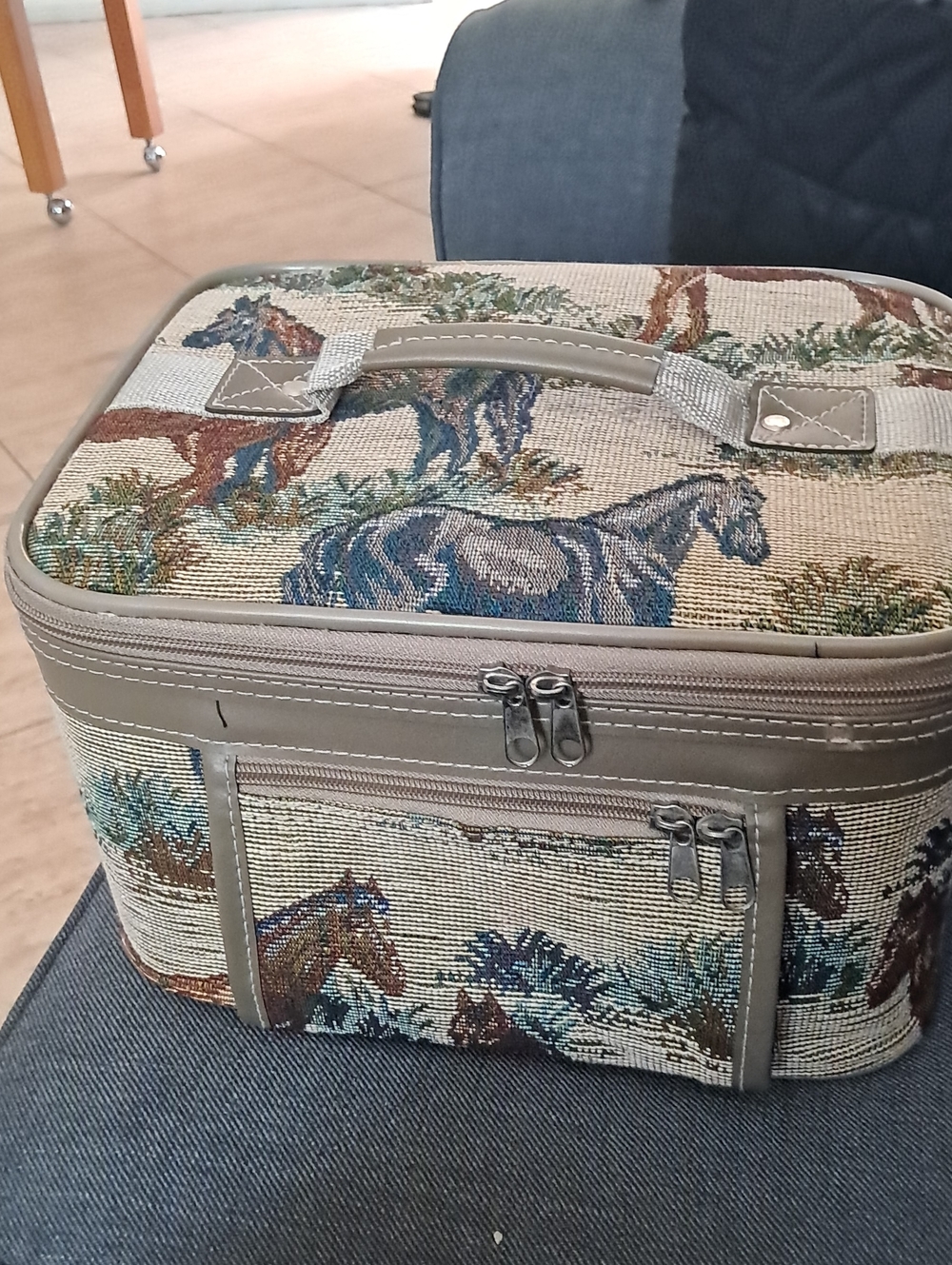 Woven Landscape Toiletry Bag — Beige, Blue & Brown - Picture 2 of 2